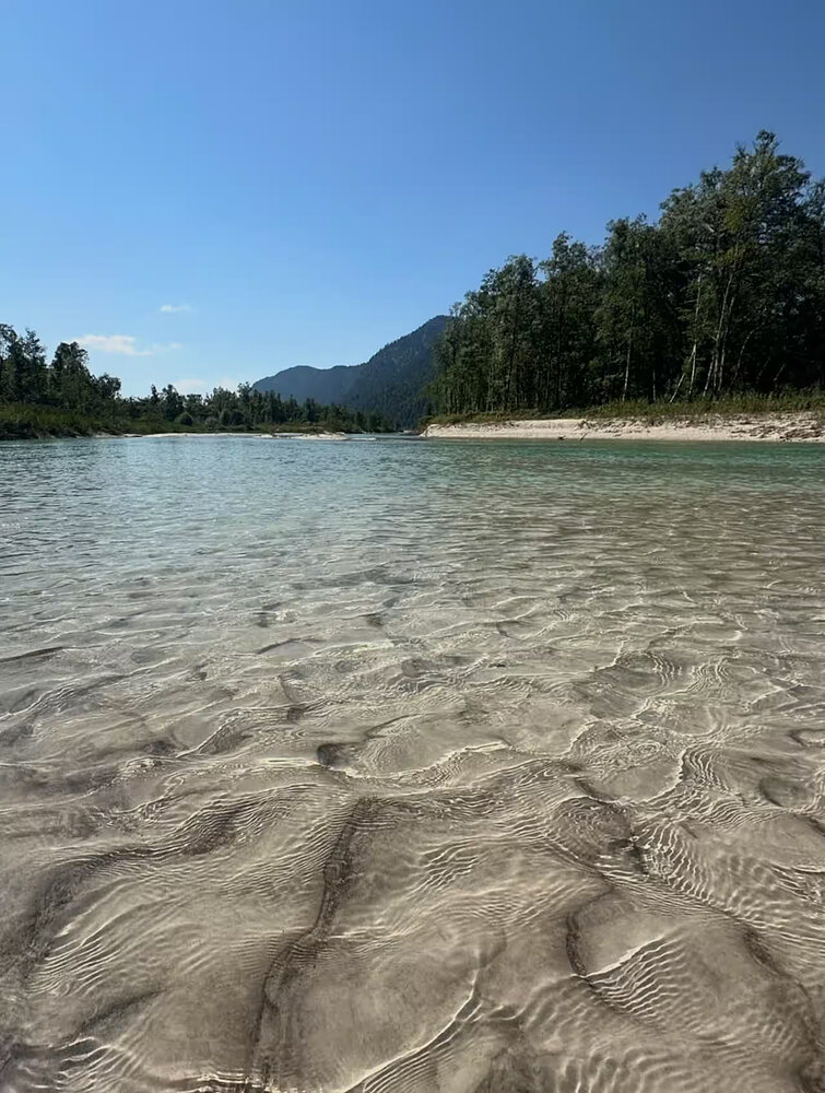 Flusslandschaft in der Umgebung von Penzberg
